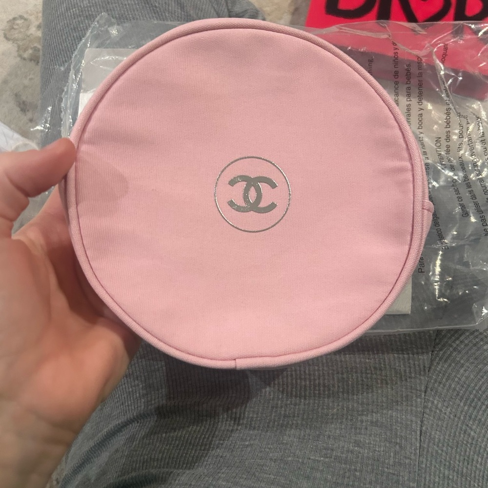 NWT CHANEL Light Pink Circular Pouch